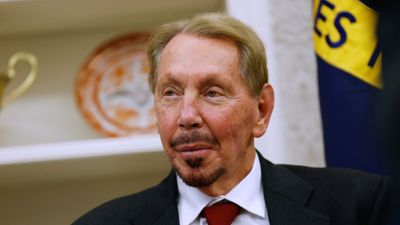 Oracle's $300 billion deal with OpenAI briefly knocked Elon Musk off the world's richest person spot, replaced instead by the company's head honcho, Larry Ellison