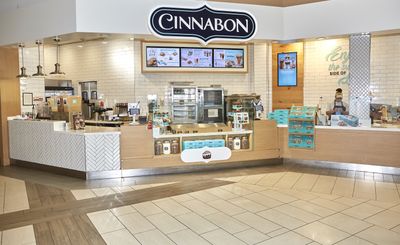 'Worse Than a Breakup': Heartbroken Brits Rage as Cinnabon Shuts All 12 UK Stores Five Years After Launch
