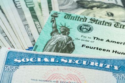 Social Security Checks Could Increase By 2.8% In 2026, But Analysts Warn It May Be 'Pretty Underwhelming'