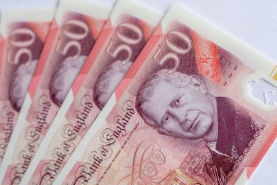 Major high street bank launches new £200 cash offer to switch your current account