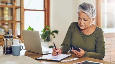 4 Bills Middle-Class Retirees Wish They Would’ve Cut Sooner