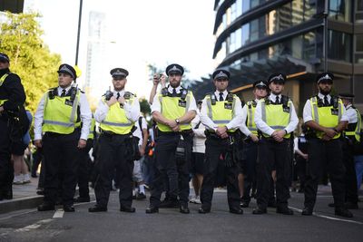 Met insists Muslims should not change plans ahead of Tommy Robinson rally