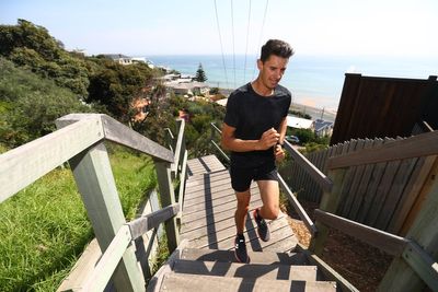 Here’s how many flights of stairs a day you need to climb to improve your health