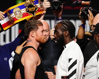 Álvarez and Crawford face off in breathless blockbuster destined to break records
