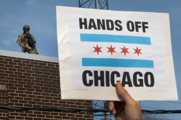 US immigration officers kill man attempting to flee vehicle stop near Chicago