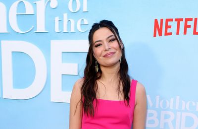 Miranda Cosgrove confirms iCarly movie will shoot next year