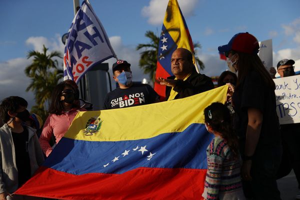Thousands of Venezuelans Receive 24-Hour Extension to Re-register for TPS After Alleged Website Failure