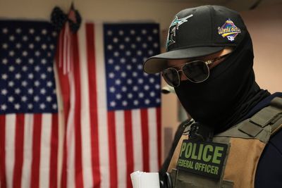 California passes bill to stop ICE and other law enforcement from hiding faces