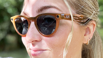 This is the blink-and-you'll-miss-it sign that Meta glasses are recording