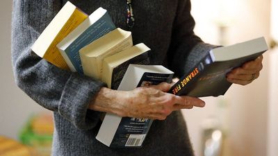 Reading for release: Uzbekistan to free prisoners early if they finish chosen books