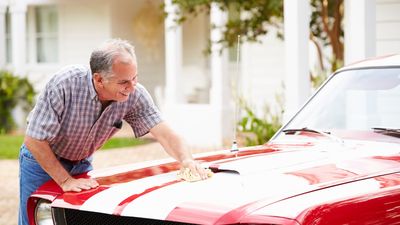 What a Wealthy Retiree’s Monthly Budget Looks Like at Age 75