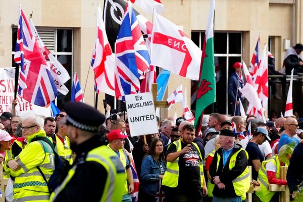 London Police Arrest Nine After Clashes At 110,000-strong Far-right Rally