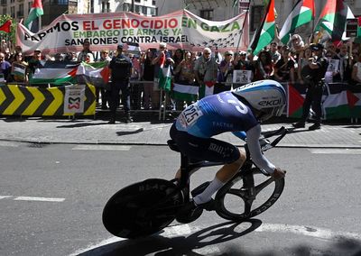 5km cut from Vuelta’s Madrid finale as protesters threaten race’s final weekend