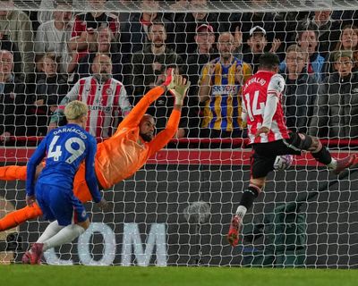 Brentford’s Fábio Carvalho hits last-gasp equaliser to frustrate Chelsea