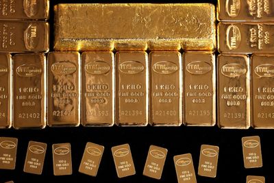 Markets have been acting 'super weird' lately. Just look at gold prices vs. the dollar and bonds