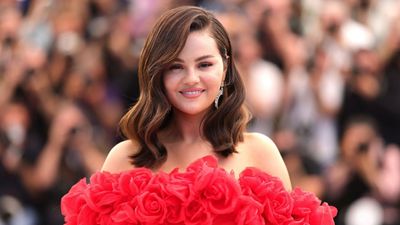 Can scent build confidence? Selena Gomez's $35 candle promotes 'feeling comfortable in your skin' – a fragrance expert says she could be onto something