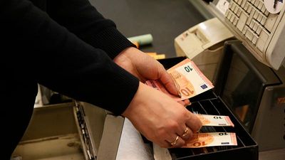 Do you receive a fair salary? Pay worries divide Europeans