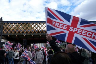 Unite the Kingdom Rally: 10 Videos Of London Protest That Turned Into Tribute as Patriots Chant Charlie Kirk's Name