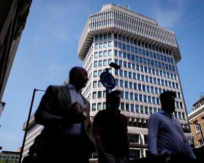 Immigration law firm making £1.7m in legal aid loses contract over standards