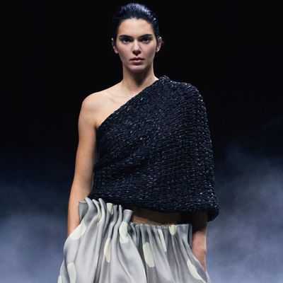 I'm Spotting the Polka Dot Trend All Over the Spring 2026 Runways—Kendall Jenner's Version Is the One I Want to Wear ASAP