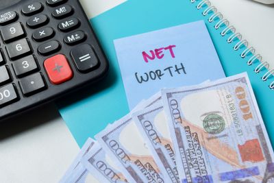 7 Net-Worth Tracking Errors That Hide Real Progress