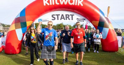 Olympic champion Sir Chris Hoy joins Sir Tom Hunter to lead out Edinburgh Kiltwalk