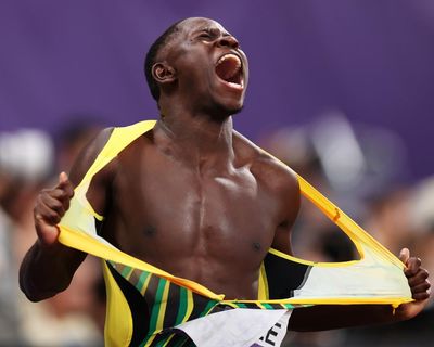 Oblique Seville rips 100m field apart to deliver worlds glory and gold to Jamaica