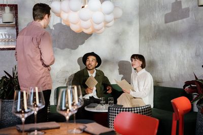 7 Things You Should Never Say to A Waiter Unless You Like Spit In Your Food