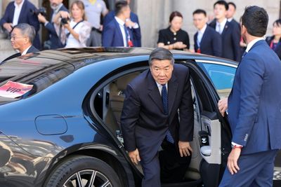 New Round Of US-China Trade Talks Kicks Off In Madrid