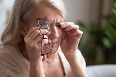 Special drops may be alternative to glasses for those with common eye condition