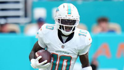 Tyreek Hill Breaks Year-Long Deep Pass Streak Despite Tua Tagovailoa’s Bad Throw