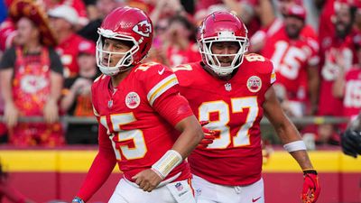 Patrick Mahomes Takes Blame For Interception That Bounced Off Travis Kelce