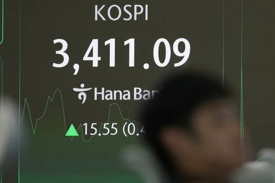 Asian shares mostly rise after last week's Wall Street rallies