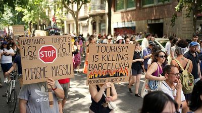 Spain removes 53,000 illegal tourist flats from the register to boost permanent rental market