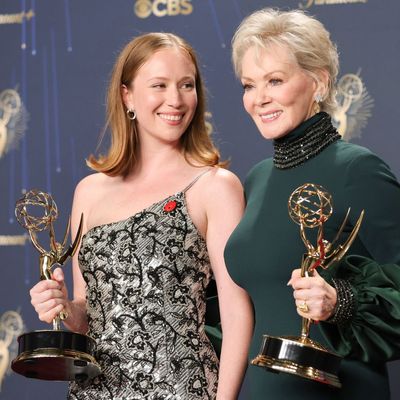 Hannah Einbinder Reveals 'Hacks' Will End With Season 5 at the 2025 Emmys