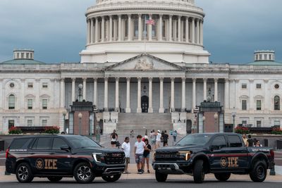 Trump claims crime will ‘roar back’ if DC resists immigration raids