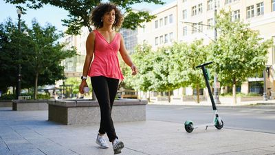 I did this 21-minute walking workout on my lunch break for a week—here’s what surprised me
