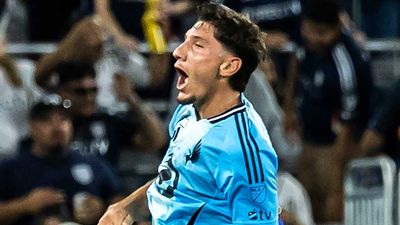 MLS Goals of the Week: Triantis, Muller and More on Matchday 33