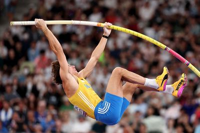 Mondo Duplantis achieves another amazing feat to secure World Championship gold