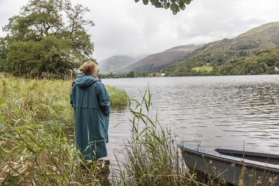 Red Alter Evo changing robe review: a high-spec option that winter swimmers will warm to