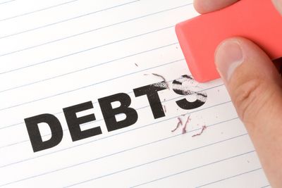 Why Do Some People Refuse to Pay Off Debt Early?