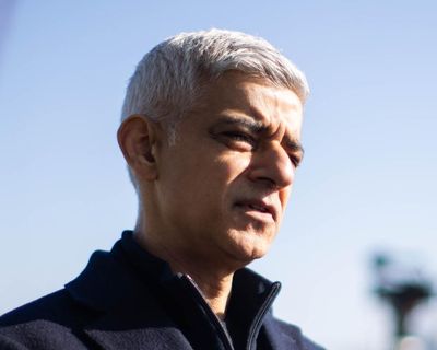 Record numbers of Americans seeking UK citizenship because of London’s values, says mayor