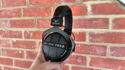 Beyerdynamic DT 990 Pro X