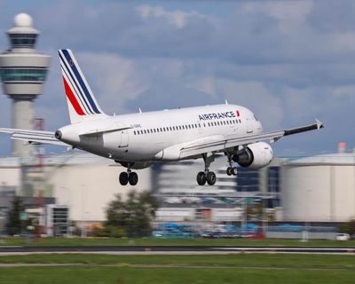 First ‘one in, one out’ deportation flight reportedly takes off without migrants