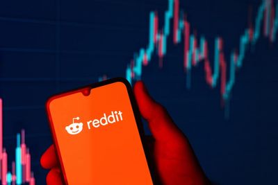Reddit Hits Record Highs: Why Wall Street Is Taking Notice