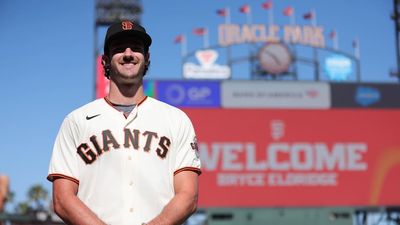 Giants Promote Top Prospect to Aid Late Postseason Push