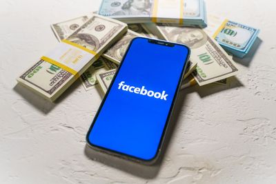 Facebook Settlement Payments Are Finally Rolling Out—Here’s What to Know