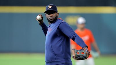 Yordan Alvarez Exits Astros' Game With Worrisome Injury Amid Playoff Push