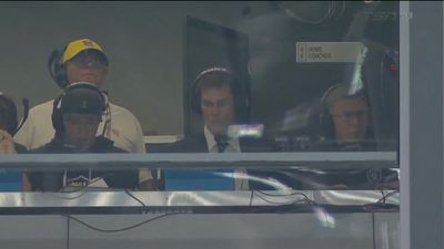 ESPN’s Shot of Tom Brady Working With Raiders’ Coaches During MNF Game Was So Wild