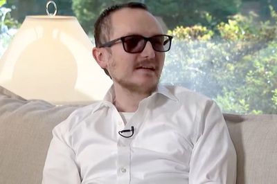 ‘Tooth-in-eye’ surgery enables man to see again after 20 years